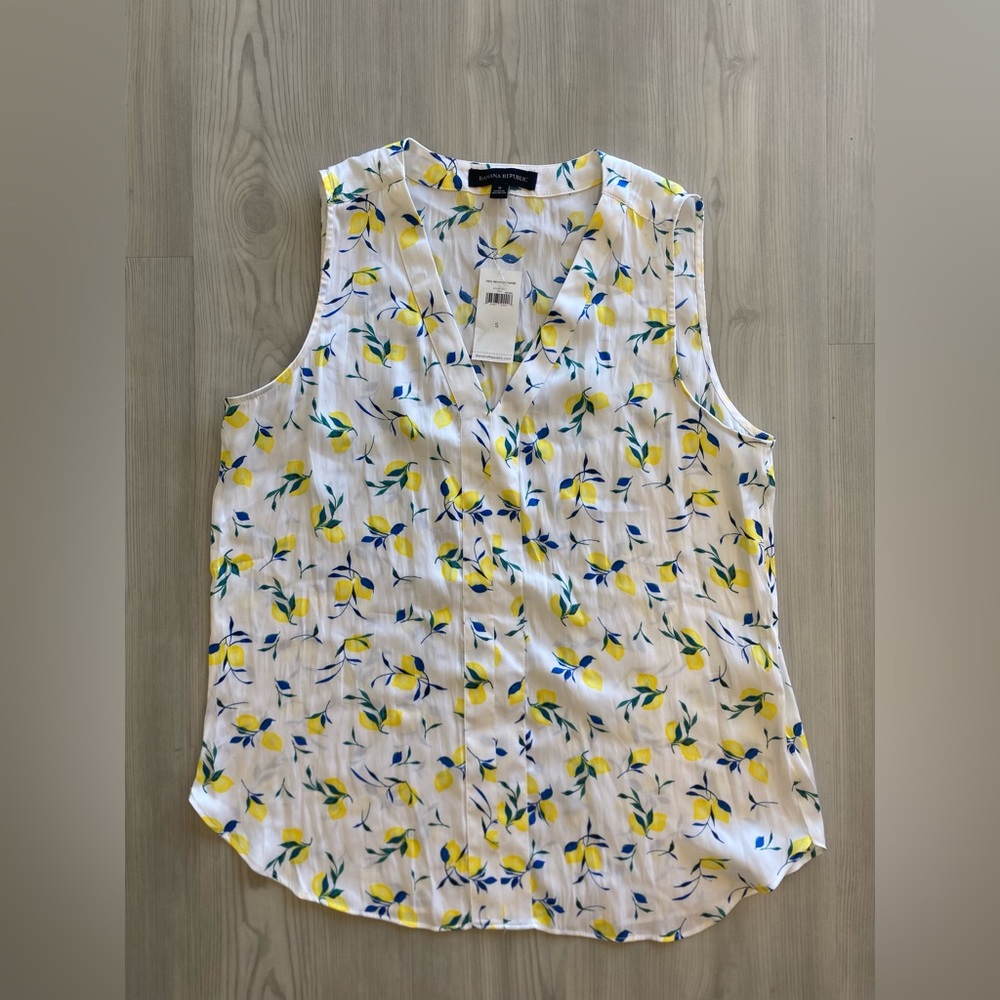New Banana Republic Women’s Sz S white Lemon Tank